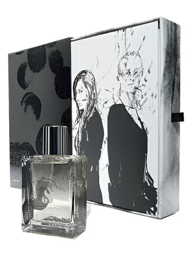 Six Scents Series Three 6 Ohne Titel: M - Six Scents Series Three 6 Ohne عنوان: M