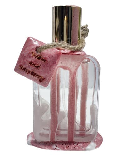 Cream and Raspberry - کرم اند رزبری